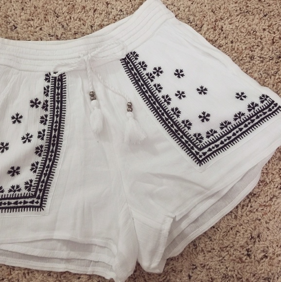🍒NWT🍒 A&F SUMMER BOHO SHORTS XS - Picture 4 of 8